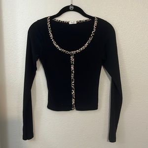 brandy melville long sleeve cheetah detail